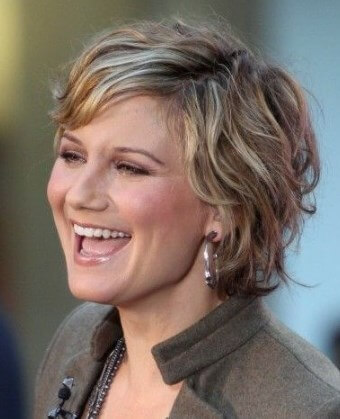 image 20210418 205327 short hairstyles for over 40 and overweight 3