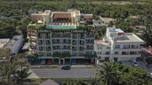 Porto Blue Beach Condos in Puerto Morelos