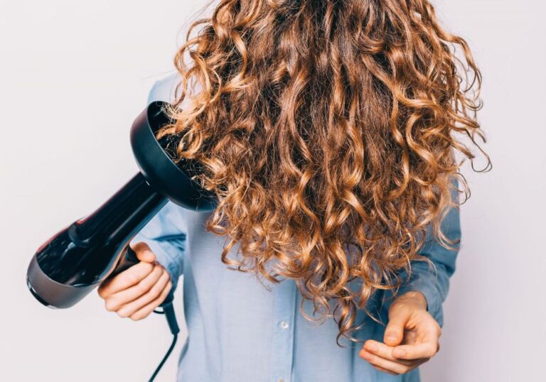 How to Diffuse Your Hair Without a Diffuser